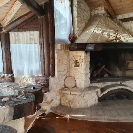 Il Vecchio Olmo Chalet